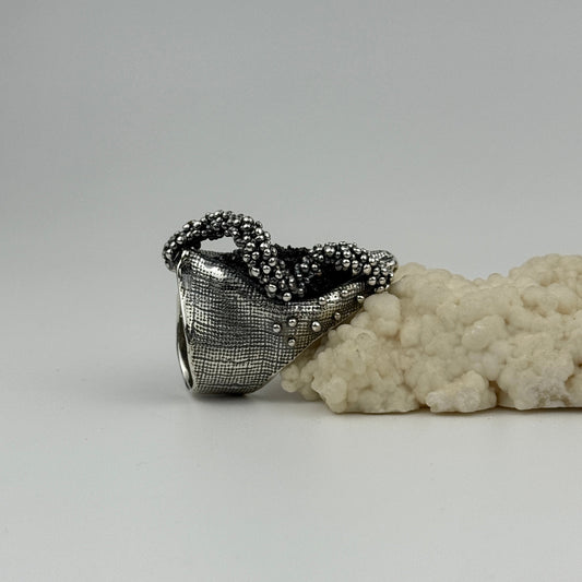 Exclusive silver ring with karborundum