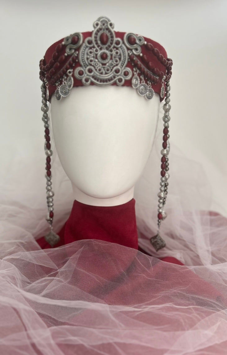 Headdress”The Bordeaux Grace”
