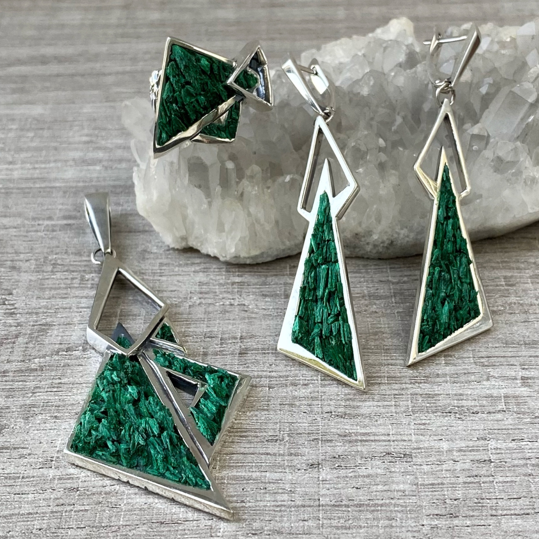 Sienta Set — The Play of Triangles Sterling Silver 925 with Natural Malachite