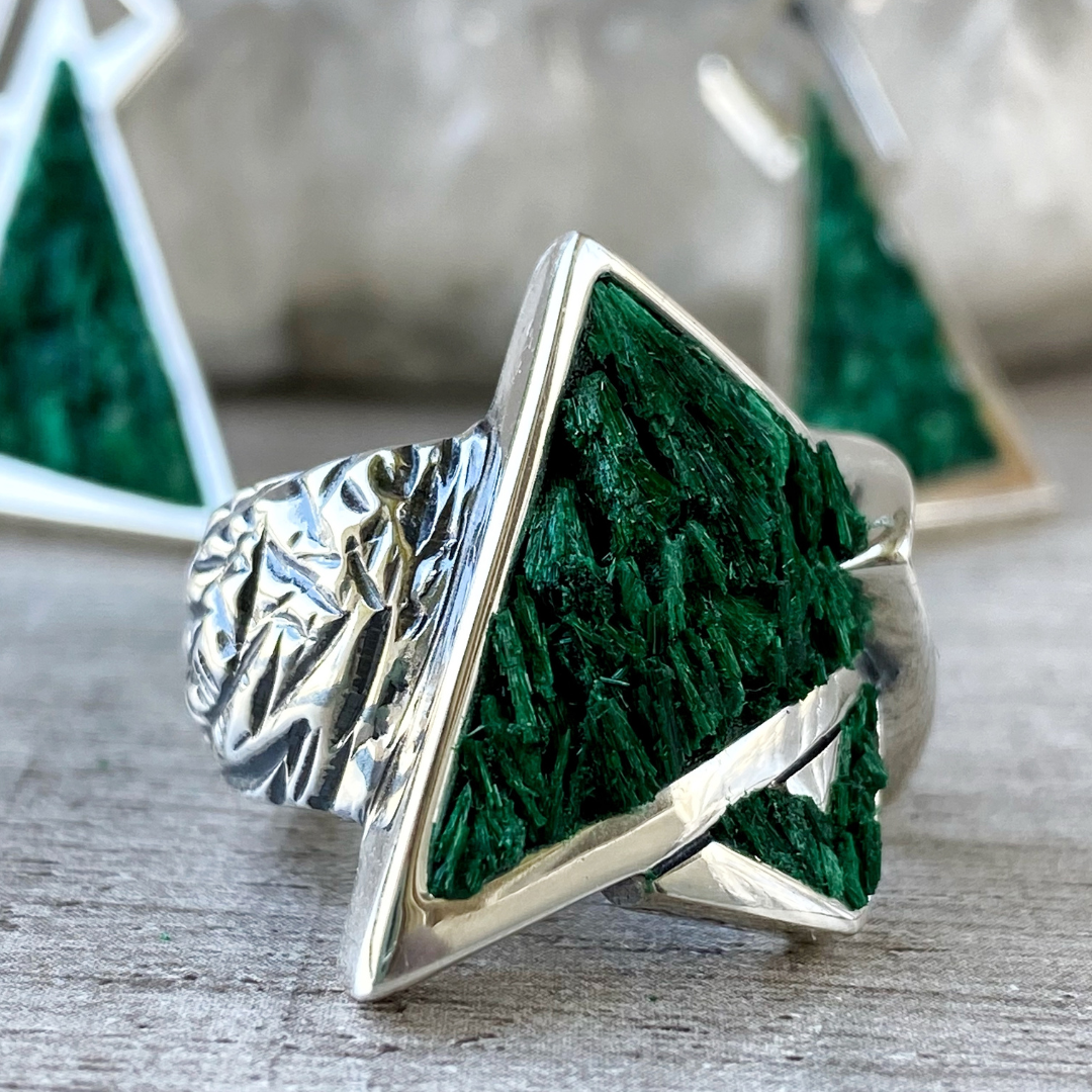 Sienta Set — The Play of Triangles Sterling Silver 925 with Natural Malachite