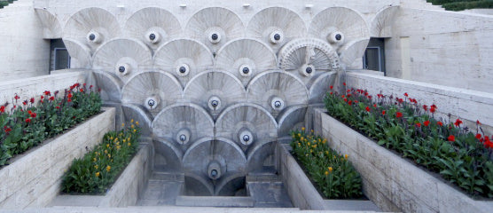 An original ring inspired by the architecture of the Cascade.