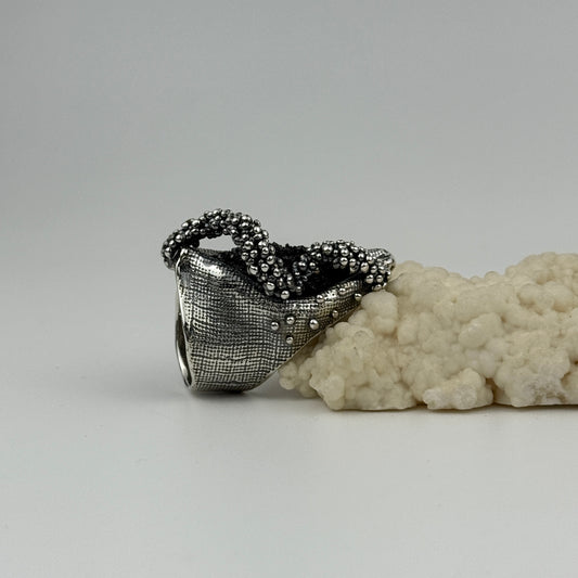 Exclusive silver ring with karborundum
