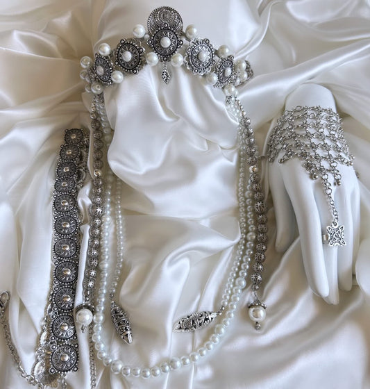 “Ani” the set of 3 pieces