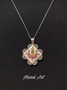 silver necklace,svaz embroidery