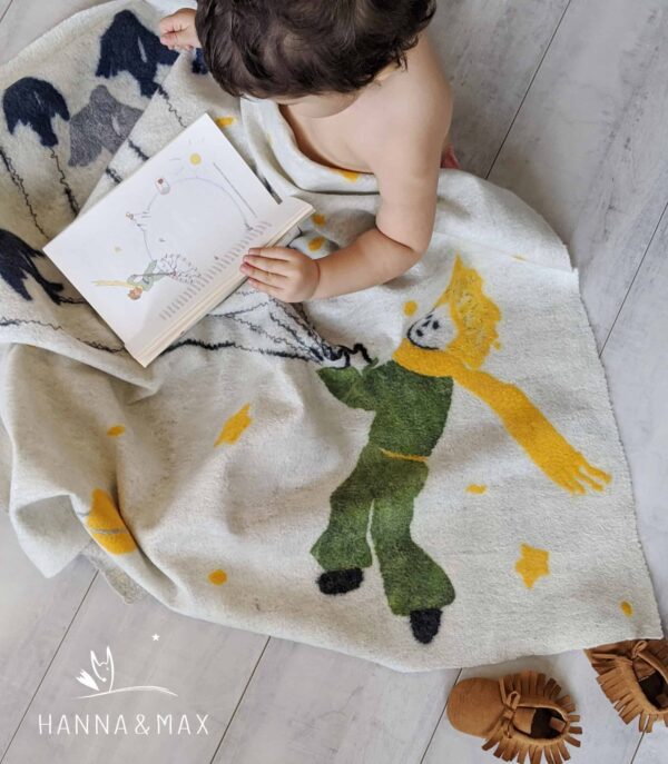 Handmade baby blanket "Little Prince" . 100 % organic Merino wool.