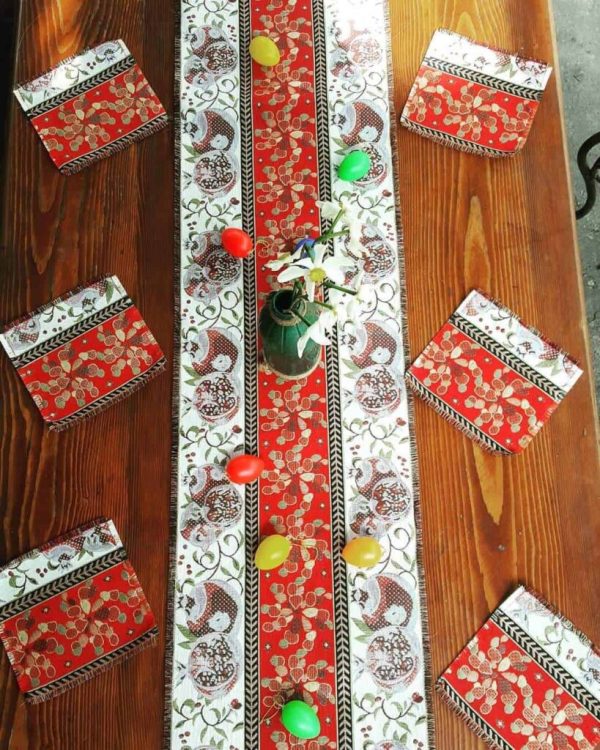 Runner Tablecloth With Placemats