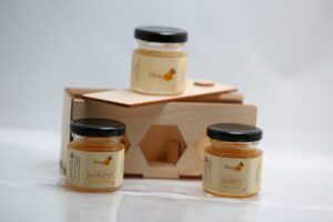 Wooden Box & 3 types of Natural Honey Net 135gr (each 45gr)