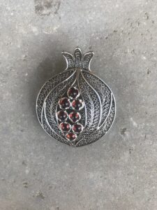 Silver filigree pomegranate necklace & brooch 017