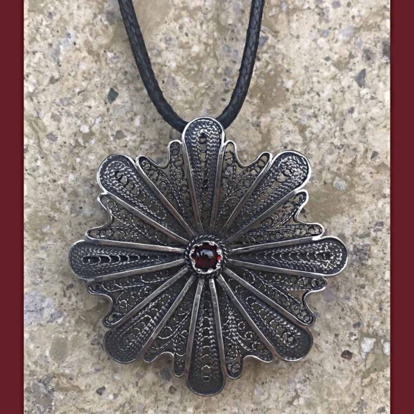 “Flower” Silver Necklace