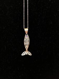 Silver filigree necklace fish 023