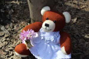 Berd Bears bridal, with crocheted white dress&flowers