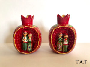 Pomegranate with dolls(small)