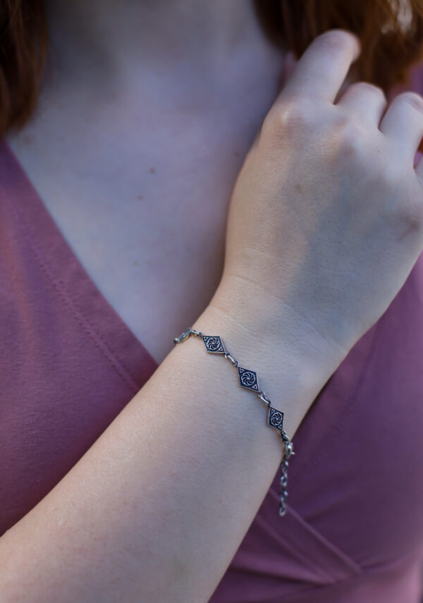 "Eternity Sign" Silver Bracelet