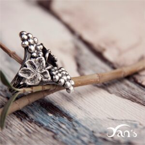 Silver Ring “Grapes”
