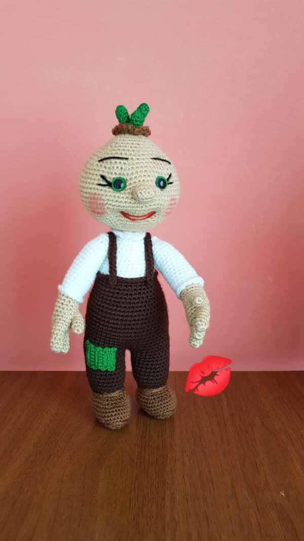 Knitted Cipollino Doll