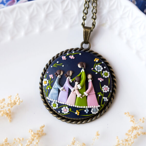 Lilac Necklace "Mother and Daughters''
