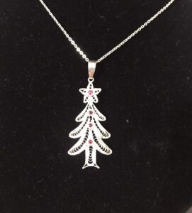 Silver Filigree Handmade Amethyst Christmas Tree Necklace 033
