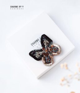 “Butterfly” pin brooch in rose gold