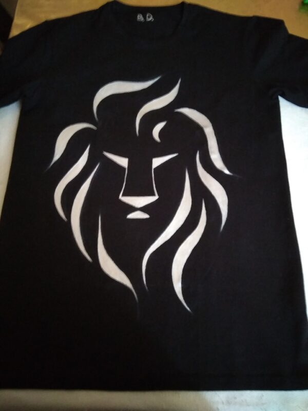 Silver Lion T-shirt hand painted