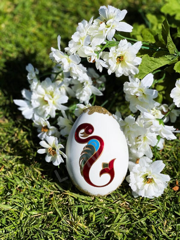 EASTER EGG WITH ARMENIAN BIRD LETTERS