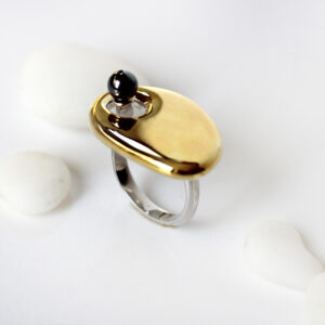 Minimal Statement Ring, Promise Ring, Elegant curves, Modern gold ring, Onyx Ring For Woman, Nature, Gemstone Ring, Silver/ Gold Plated
