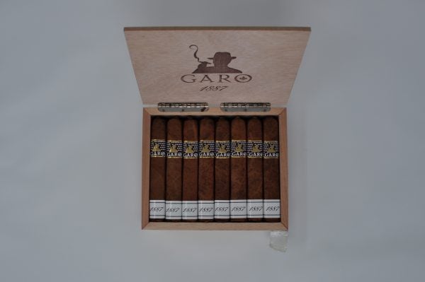 Cigar 1887 Box Pressed Robusto