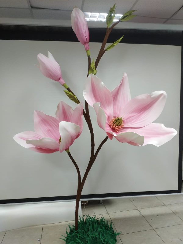 Magnolia, window display, freestanding big flower, wedding party decor