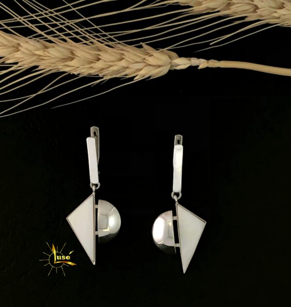 “White Nacre” Silver Earrings