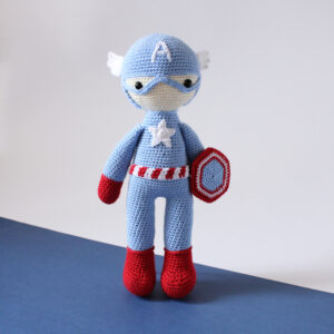Captain America, crochet super hero, crochet superhero doll, handmade plush doll, amigurumi