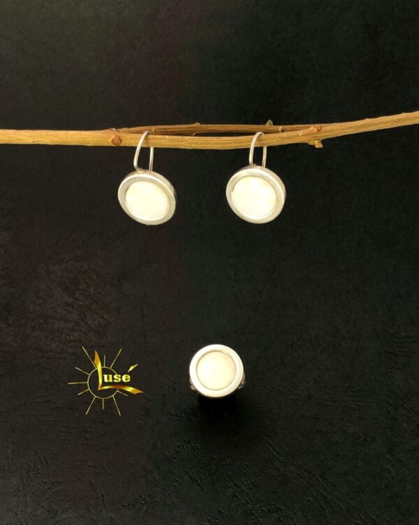 "White Nacre” Silver Jewelry Set