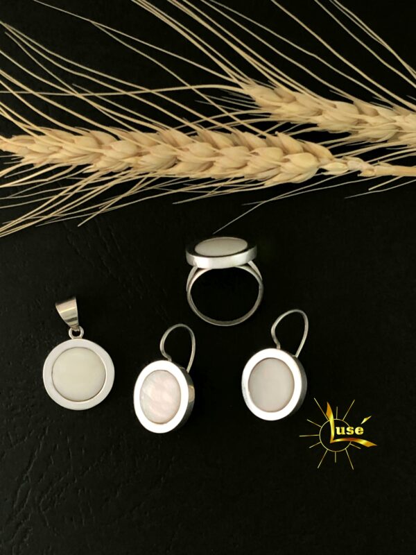 "White Nacre" Silver Jewelry Set