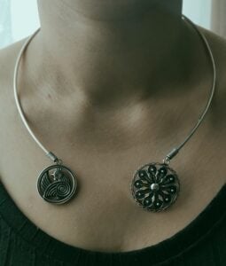 Silver necklace 01