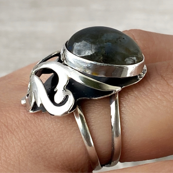 Labradorite Silver Ring