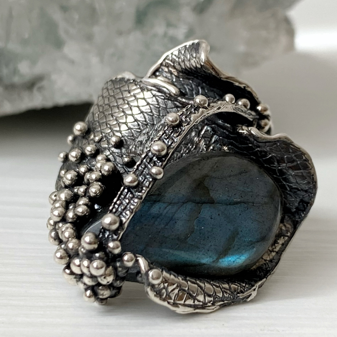 Unique Sterling Silver Labradorite Feldspar Ring, Silver Oval Split Shank  Ring, Blue And Green Oval Stone Ring, Vintage Sterling Silver Ring