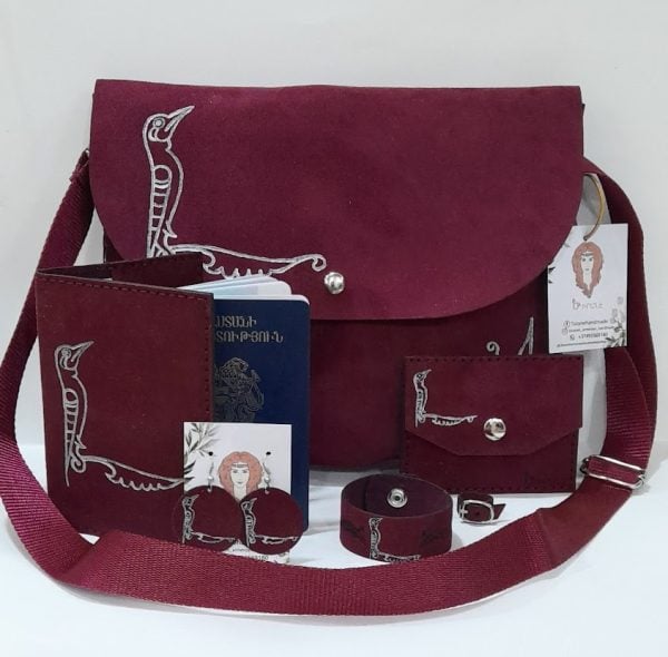 Maroon Accessories Set with Armenian Bird Letter "L"