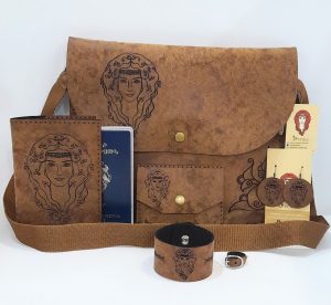 Brown accessories set with Armenian girl Tsirane