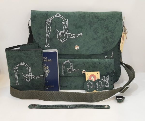 Green accessories set with Armenian birdletter T