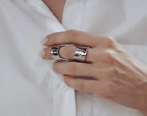 Sterling silver full finger ring “Nila”