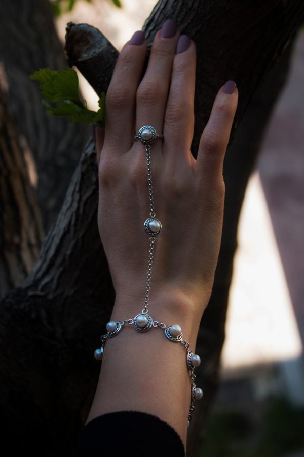 “Eva” Sterling Silver and Pearls Ring-Chain Bracelet