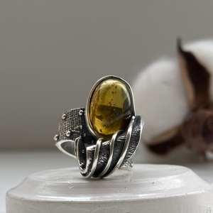 Exclusive silver ring with natural amber | Handmade jewelry by Shahinian