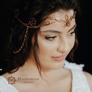 Հայկական գլխազարդ – Armenian headdress