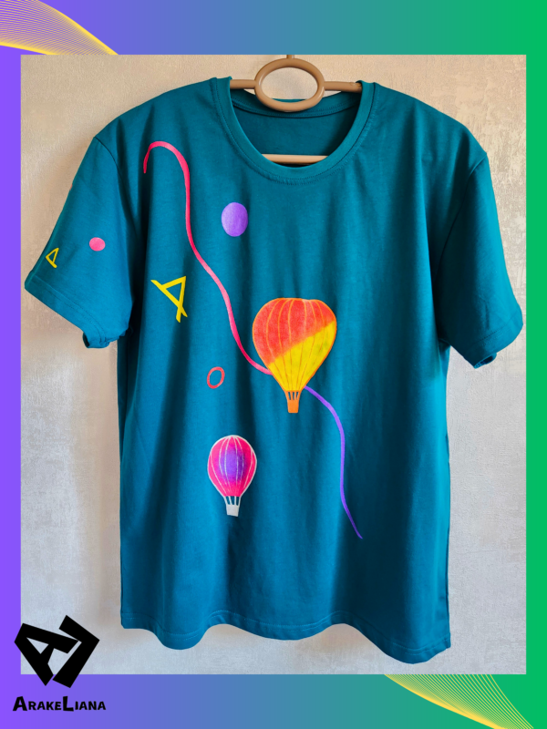 T-shirt "Air balloons" by ArakeLiana Art