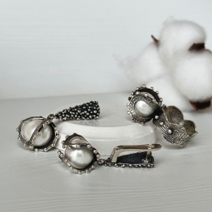 Sterling silver jewelry with natural pearls