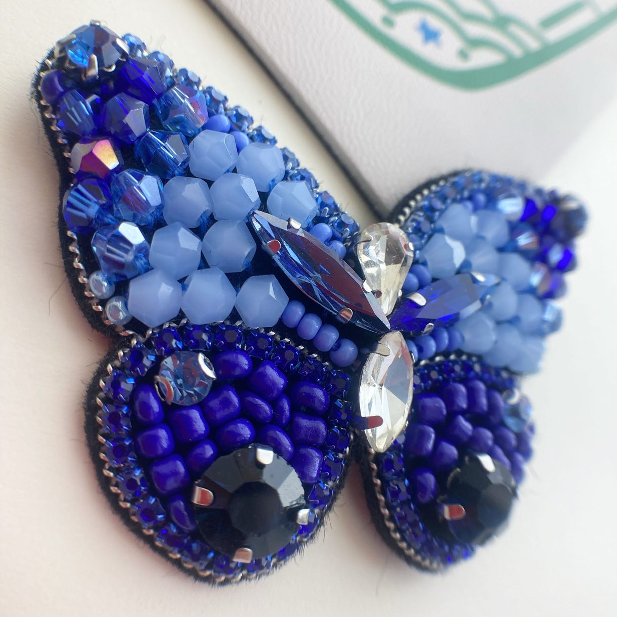 Brooch beaded,pink butterfly brooch,purple butterfly brooch,embroidery pin,gift  - Shop ANELRU Brooches - Pinkoi