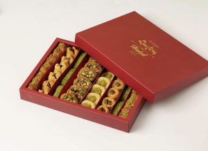 Bakhlava Mix In A Big Box (Red)