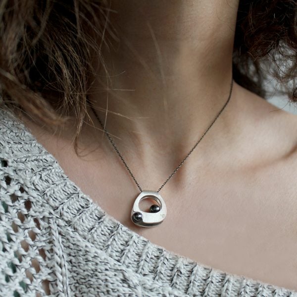 "Coquille" Silver Pendant