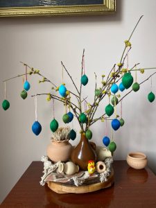 Easter eggs, with green and blue tones (Set of 15 pieces)