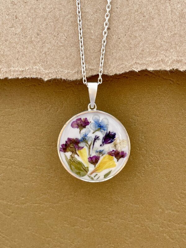 Necklace "Bouquet" with dried flowers