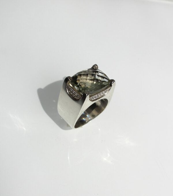 Modern Silver Ring with Natural Green Amethyst
