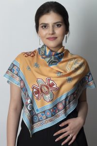 ”AA073” Armenian silk scarf – SS026
